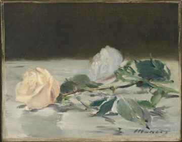 エドゥアール・マネ Painting - テーブル クロスの花の上の 2 本のバラ 印象派 エドゥアール マネ